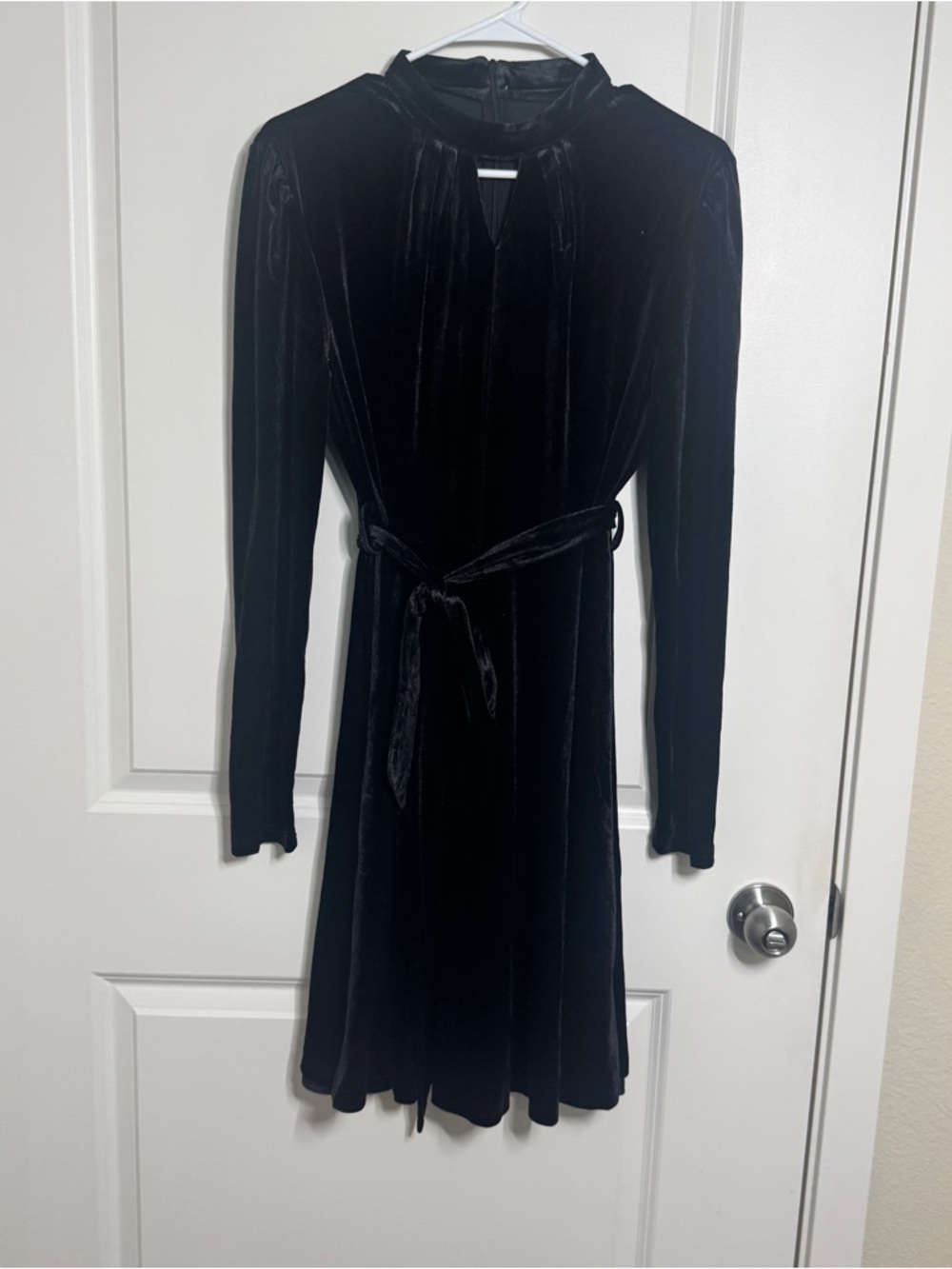 Black Velvet Long-Sleeve Tie-Waist Dress